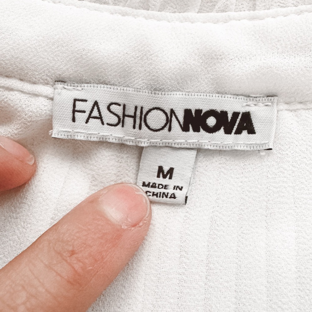 Fashion Nova Sheer‎ Spring Button Down Pleated Ruffle Preppy Blouse White Medium - Picture 6 of 8